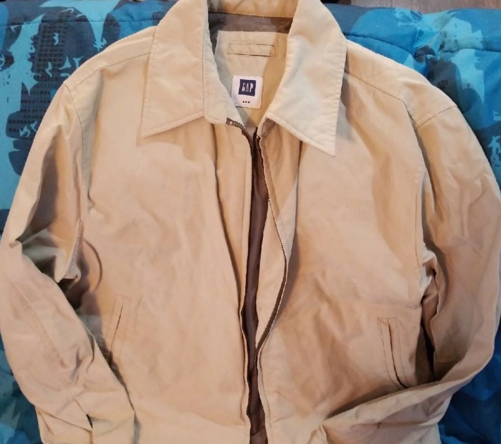 GAP Jacket - Picture 2 of 4
